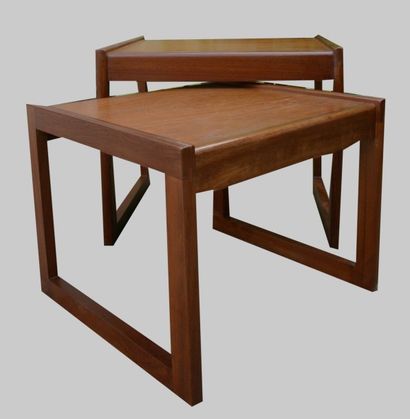 null Ensemble de 2 tables gigogne en teck des années 1970 51 x 43,5 cm x 4 » cm ...
