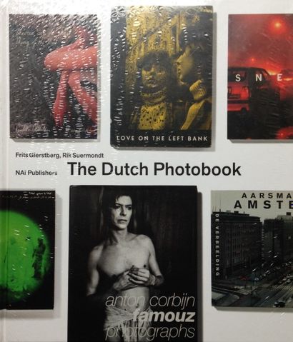 COLLECTIF The Dutch Photobook. NAI Publishers, 2012. Texte en anglais. Neuf, sous...