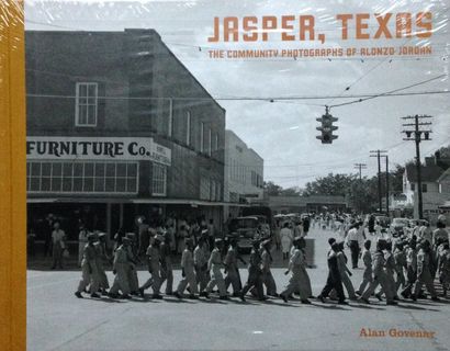 Govenar Alan Jasper, Texas - The community photographs of Alonso Jordan. Steidl,...