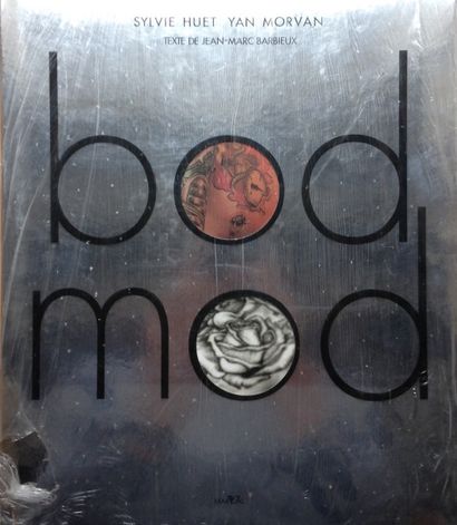 Morvan Yan Bod Mod. Marval, 2003. Un très beau livre de Yan Morvan. Neuf, sous film...