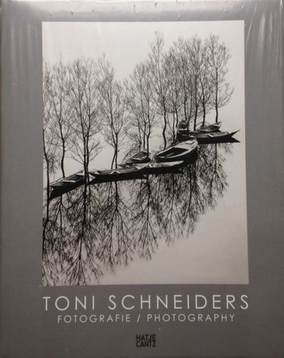 Schneiders Toni Fotografie / Photography. En collaboration avec Peter Keetmann, Siegfried...