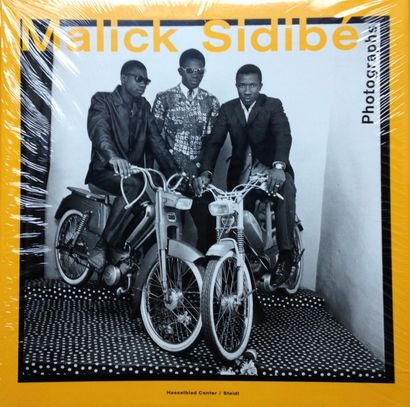 Sidibé Malick Photographs. Une superbe monographie de l'oeuvre du photographe Malick...