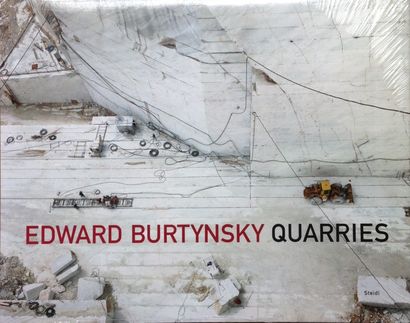 Burtynsky Edward Quarries. Steidl, 2007. Relié avec jaquette, 1ère édition. Texte...