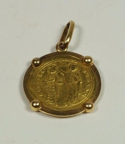 null Médaille en or ( 18 carats 750 millièmes ) Poids 7.9 grs