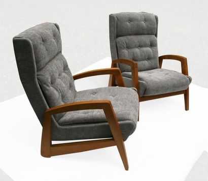 Edition STEINER Paire de fauteuils en hêtre verni dans l'esprit du modèle Kangourou...