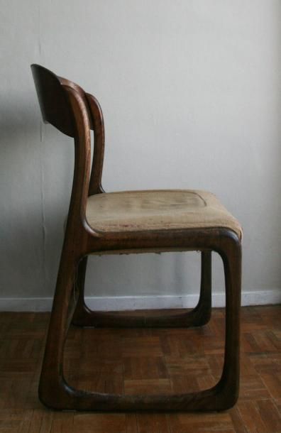 Edition BAUMANN Ensemble de 6 chaises modèle traineau Années 1960-70 L. 50 cm – H....