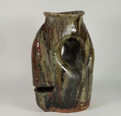 Vassil IVANOFF (1897-1973) Important vase anthropomorphe en grès, signé. H 34 cm...
