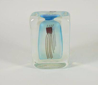 Nicolas MORIN (1959) Vase en verre décor en inclusion. H 14 cm.