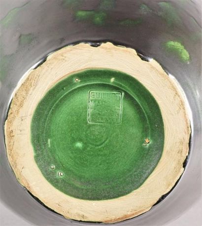 Marcel GUILLOT Vase en céramique émaillée verte et noire H 37 cm