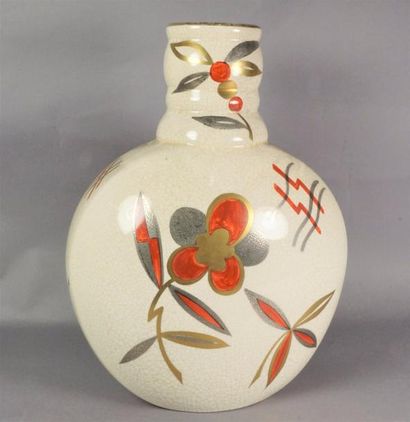 null ANONYME Vase en céramique émaillée à décor de fleurs H 34 cm