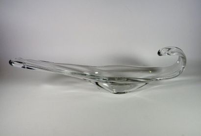 null ANONYME grande coupe en cristal transparent. L 80 cm.
