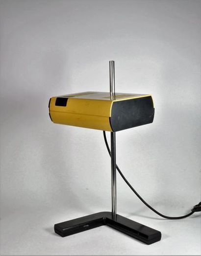 TALOPP Jean-René (1950) collection Manade Lampe de bureau en plastique jaune et noir,...