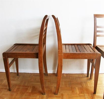 null Ensemble de 4 chaises , chêne, années 1940 - 50 L. 43 cm – H. 80 cm – P. 40,...
