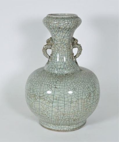Vase en céramique craquelée couleur céladon,...