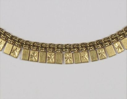 null Parure en or jaune (750°/°°) comprenant un collier et un bracelet maillons fantaisies,...