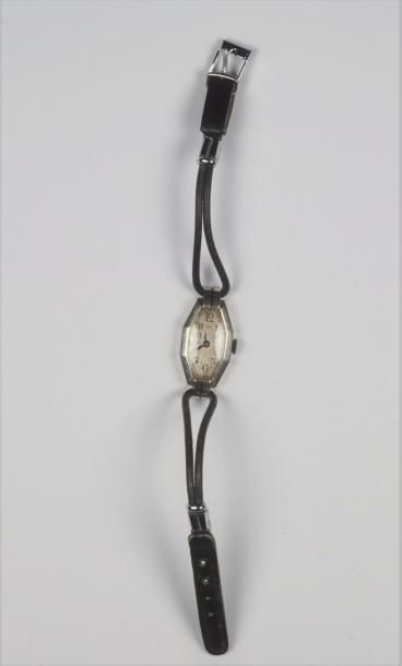 null Montre de dame hexagonale en or gris (750°/°°), double bracelet cuir (usagé)....