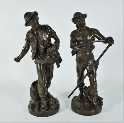 Mathurin MOREAU (1822-1912) Faucheur et semeur deux bronzes à patine brune signés...