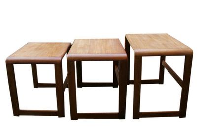 Design Scandinave Ensemble de 3 tables basses gigogne en teck clair Edition O Donnell...