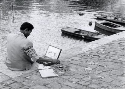 Frédéric BARZILAY (1917-2015) L’artiste quai de Seine, 1950, Tirage argentique d’époque...