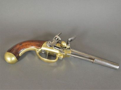 null Pistolet réglementaire de cavalerie en noyer, laiton et acier poli, modèle 1777,...