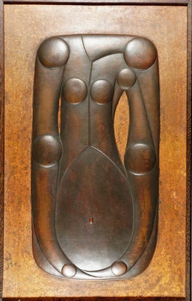 Bondo Tshibanda (1947) Nu féminin. Bas-relief en cuivre repoussé et patiné 83 x 51...