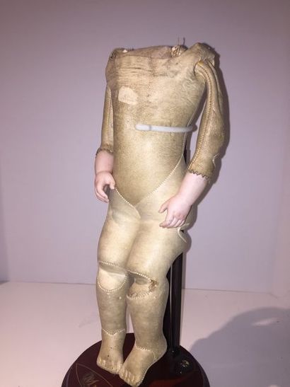 François Gaultier Corps de bébé breveté avec corps en peau, articulations à goussets...