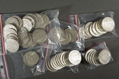 null Important lot de pièces en argent composé de 14 pièces de 5 FF Louis Philipe...