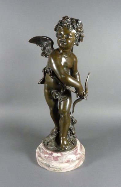 BRUCHON « Cupidon ». Sculpture en bronze signée sur un socle de marbre H 46cm