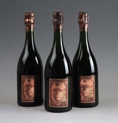 null 3 bouteilles
CHAMPAGNE POMMERY - Cuvée LOUISE rosé 1982
Deux étiquettes légèrement...