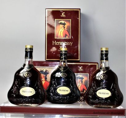 null 3 flacons 70cl COGNAC HENNESSY X O Coffrets individuels. Individual gift bo...