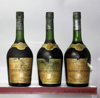 null 3 flacons 70cl COGNAC "Grande Champagne" CHÂTEAU D'UFFAUT Etiquettes abimées...