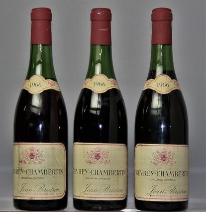 null 3 bouteilles GEVREY CHAMBERTIN - BRIDRON 1966 Etiquettes tachées, niveaux entre...