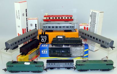 GEGE – REE MODELES – RAIL 87 – KLEIN MODELLBAHN- MMMRG Lot de matériel ferroviaire...