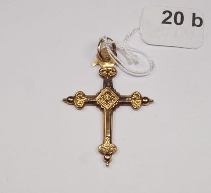 null Lot de deux petites croix, l'une Jeannette savoyarde en or jaune 14K (585/oo),...