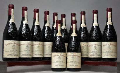CHÂTEAUNEUF DU PAPE - CHÂTEAU de BEAUCASTEL 1999 12 bouteilles - Caisse bois. Etiquettes...