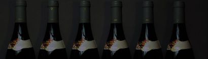 CÔTE RÔTIE - LA TURQUE E. GUIGAL 1996 6 bouteilles Caisse bois. 3 étiquettes légèrement...