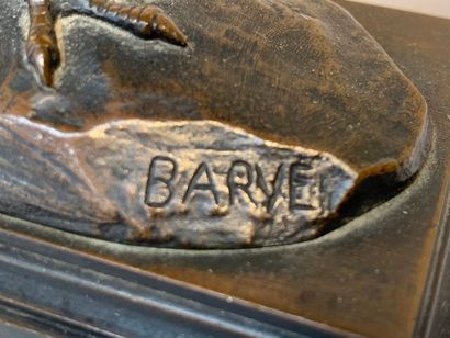 null PETIT BRONZE "FAISAN" DE BARYE
En bronze patiné, reposant sur une base naturaliste...