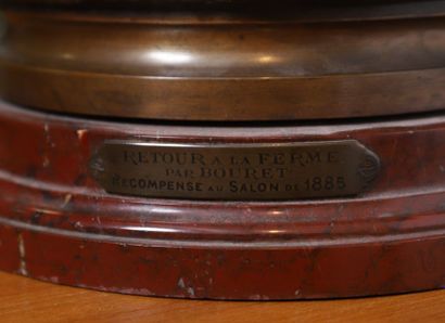 null BRONZE "FILEUSE A LA CHEVRE" DE EUTROPE BOURET (1833-1906)

En bronze patiné...