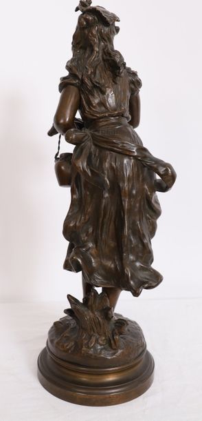 null BRONZE "LE PETIT CHAPERON ROUGE" DE HIPPOLYTE MOREAU (1832-1927)

En bronze...