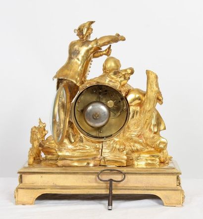 null PENDULE EN BRONZE DORE "AU SCULPTEUR" LOUIS XVI

En bronze doré, représentant...