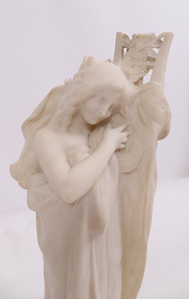 null MARBRE "JEUNE FEMME A LA LYRE" DE JUAN CLARA (XIX-XXè)

En marbre statuaire...