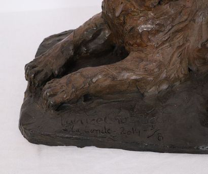 null BRONZE "LE TIGRE COUCHE" DE Patrice CHOBIAT (Né en 1962)

En bronze à patine...