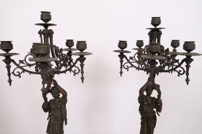 null PAIRE DE CANDELABRES EN BRONZE "AUX FEMMES A L'ANTIQUE" DE MOREAU XIXè

En bronze...