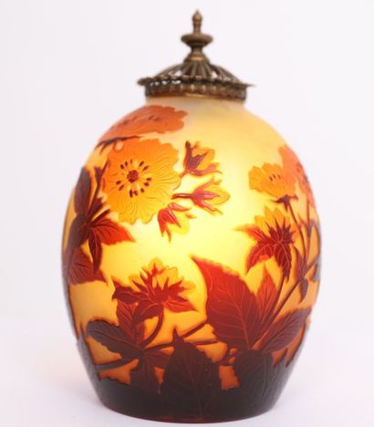 null HAWTHORN-FLOWER" VASE OF GALL

Ovoid in shape, decorated with orange hawthorn...