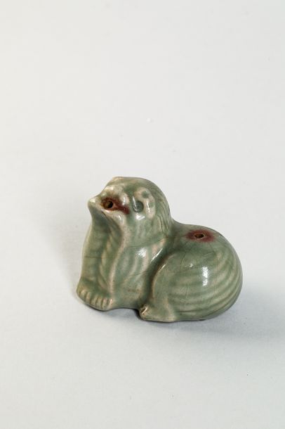 null Drop by drop, ink stone drip, porcelain molded in the shape of a kilin coiled...