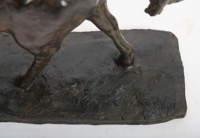 null BRONZE "CHEVAL HENISSANT" DE PATRICE CHOBRIAT (Né en 1962)

Bronze patiné, reposant...