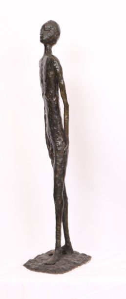 null BRONZE "HOMME DEBOUT" DE jean D'HAU (XIX-XXIè)

En bronze patiné, repoant sur...