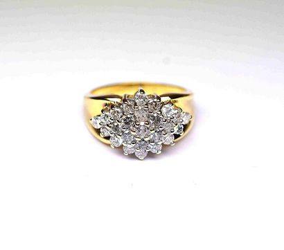 null Bague bicolore sertie en losange de diamants taille brillant moderne de belle...