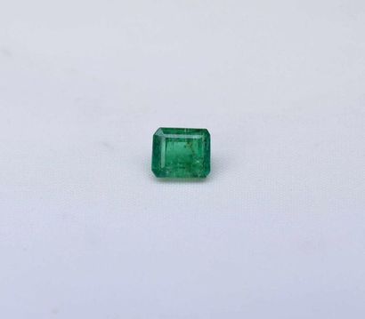 null On paper, Emerald size at degrees Colombia weighing 1.55 c
