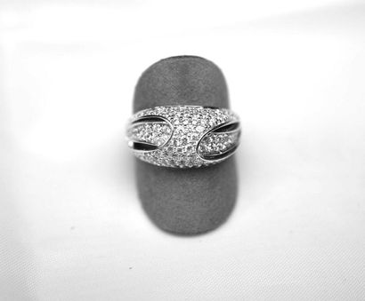 null Bicolor ring, stylized rush set with round modern cut diamonds for 1 c approx....